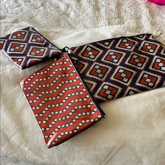 Geometric Patterned Pouch Set - Picture 1 of 3